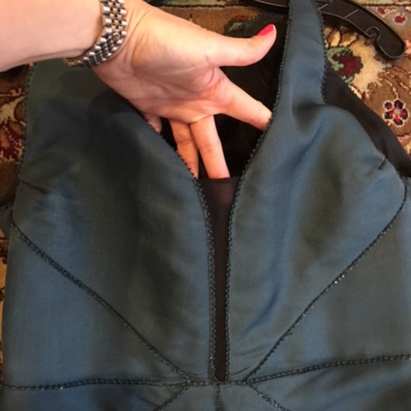 J Mendel Green Trumpet Evening Dress Gown Beads Sheer Seams Train Sz 10 Nice - Picture 3 of 11